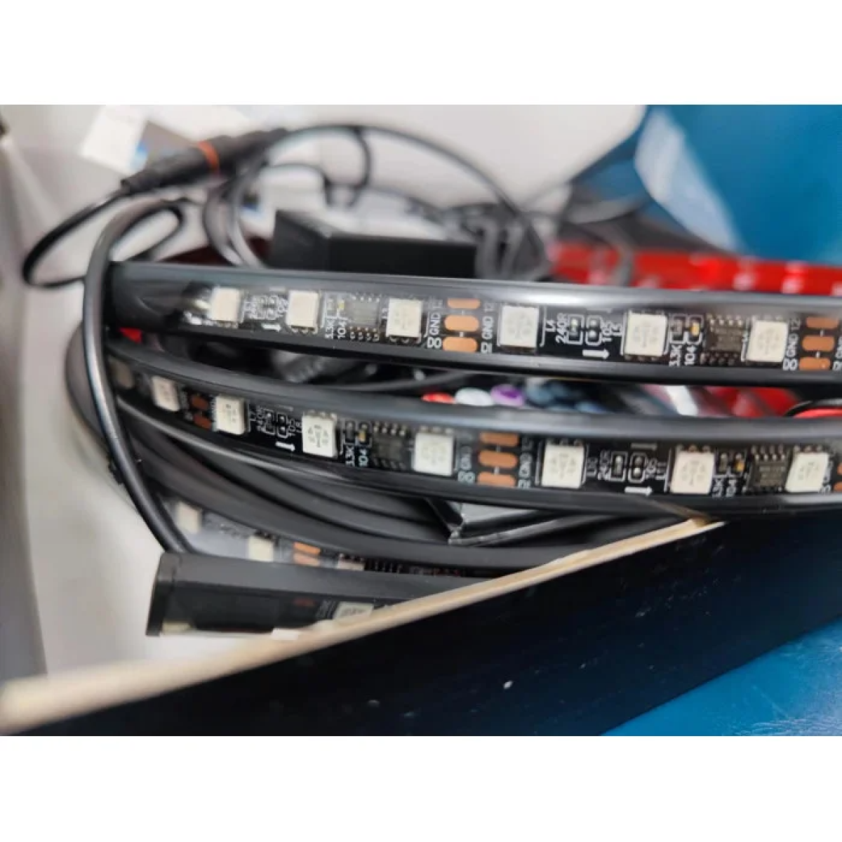 Підсвітка авто RGBW 12V IP68 2×90см + 2×120см з пультом