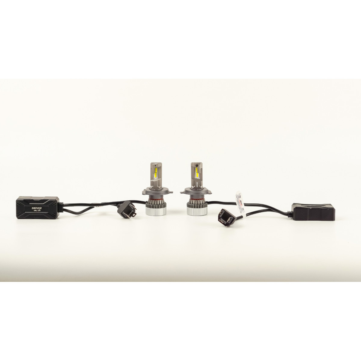 Лед лампа UL-03 H4 60W 9-32V 5500К ближнє/дальнє світло  CAN к-т.